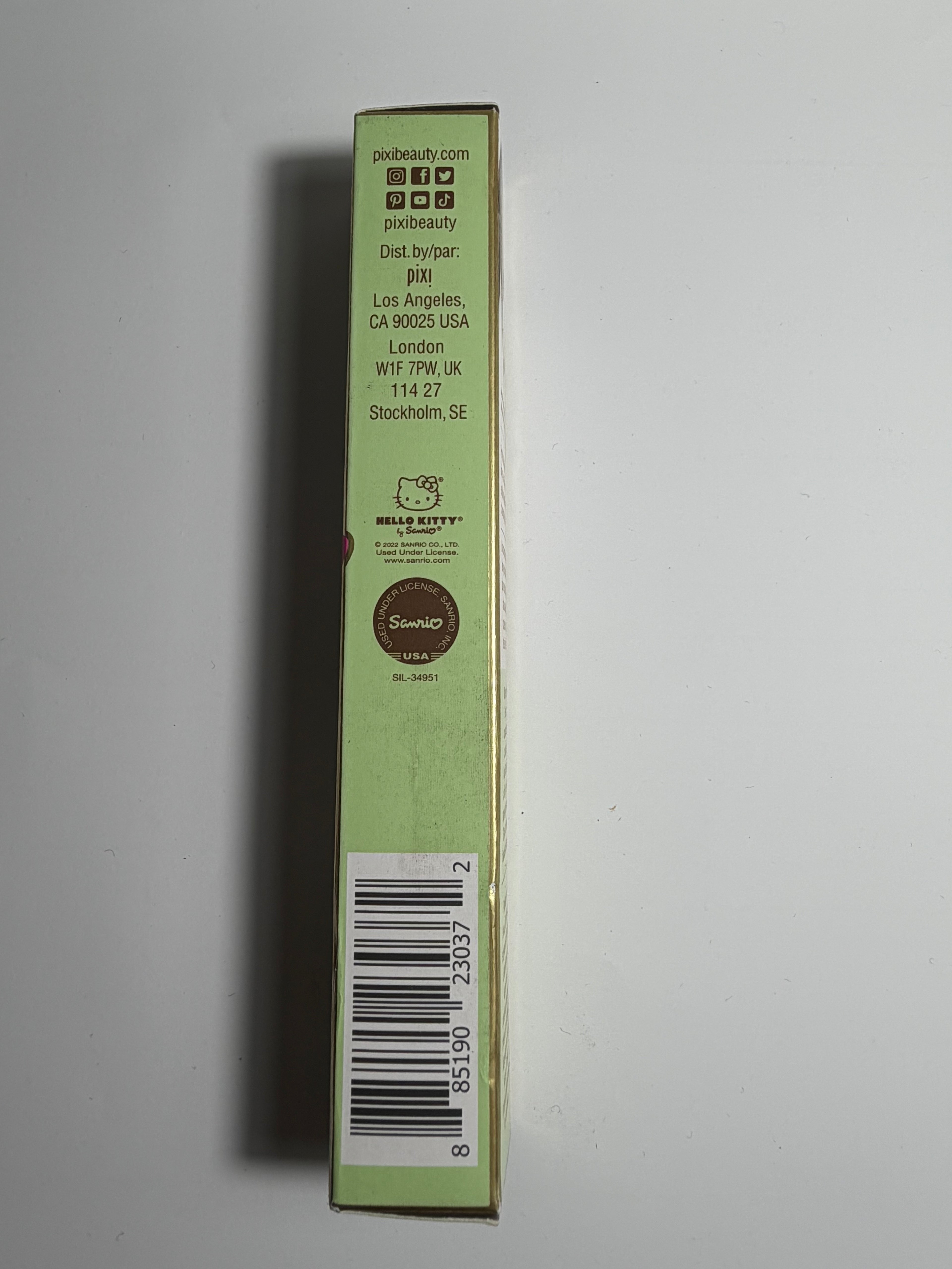 Pixi Hello Kitty Endless Silky Eye Pen